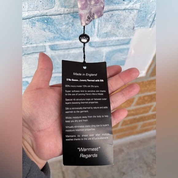 S No Queen thermal top, Crystal bling ski wear, Bling Thermal top size medium - Picture 6 of 8